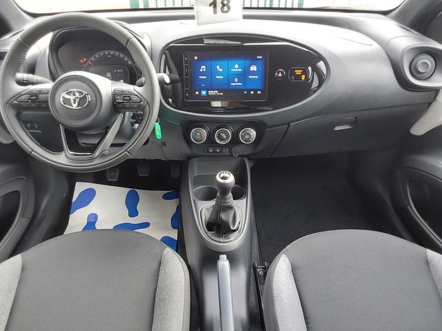 Toyota Aygo X Business Edition ACC/APP/KAM/SHZ 