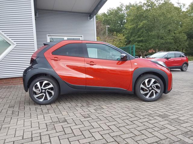 Toyota Aygo X Teamplayer ACC/APP/KAM/SHZ 