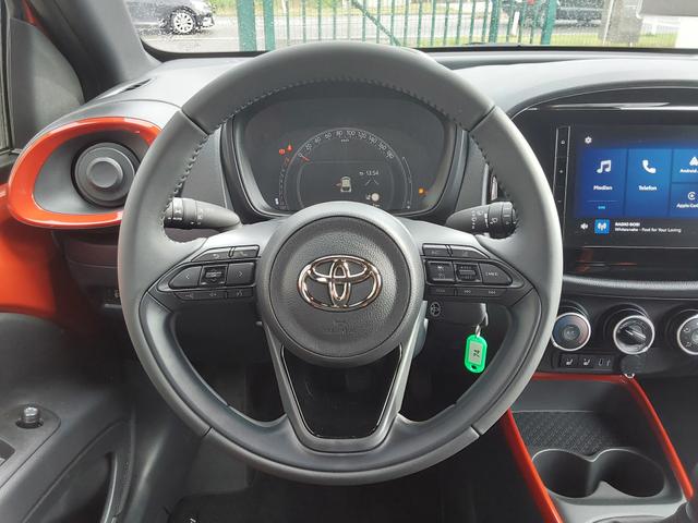 Toyota Aygo X Teamplayer ACC/APP/KAM/SHZ 