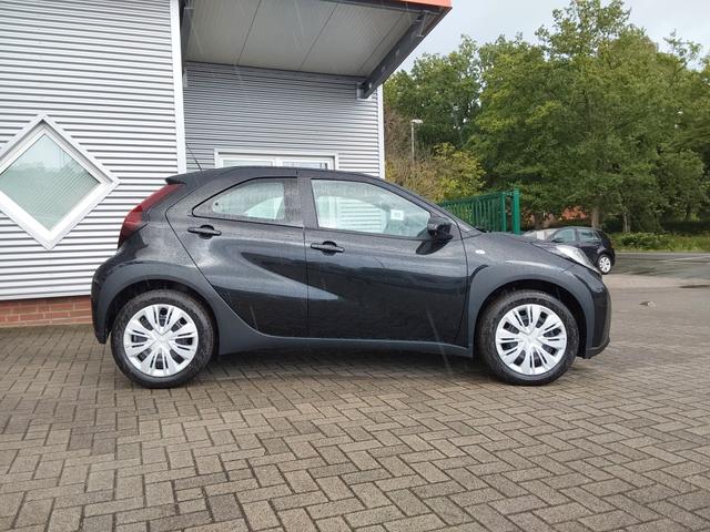Toyota Aygo X Business Edition ACC/APP/KAM/SHZ 