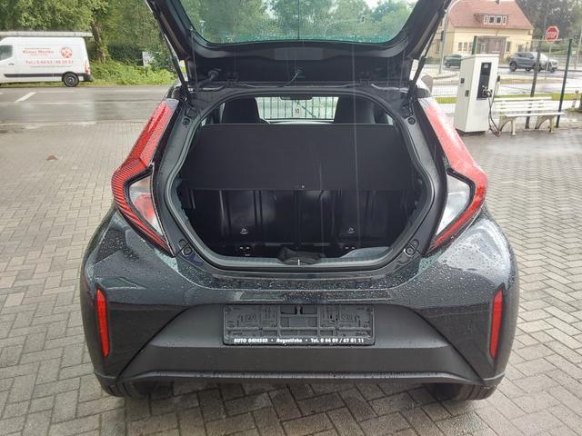 Toyota Aygo X Business Edition ACC/APP/KAM/SHZ 