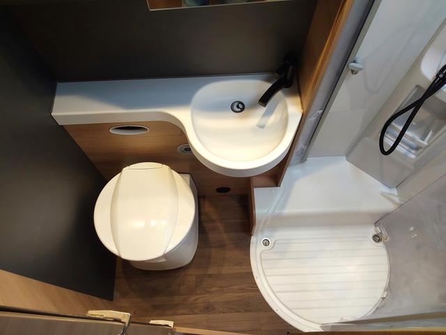 Knaus L!ve TI 700 MEG Platinum Selection 140PS Fiat AUT/LITHIUM/DACHKLIMA 