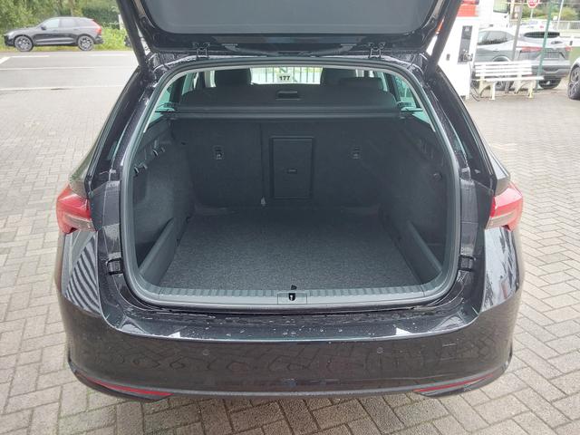 Skoda Octavia Combi 1.5 eTSI DSG Selection ACC/SHZ/LED/PDC/KAM 