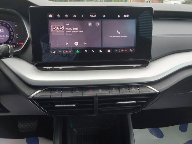 Skoda Octavia Combi 1.5 eTSI DSG Selection ACC/SHZ/LED/PDC/KAM 