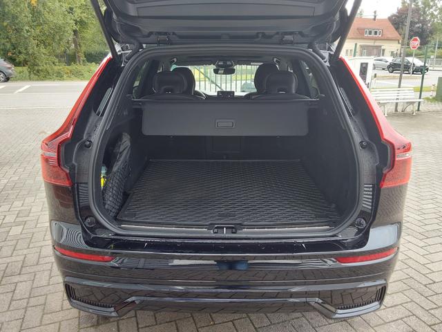 Volvo XC60 T8 AWD Ultra Black Edition ACC/SHZ/KAM/H&K/PANO 