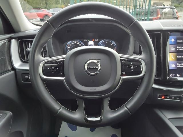 Volvo XC60 B4 D AWD Momentum Pro ACC/SHZ/APP/KAM/NAV 