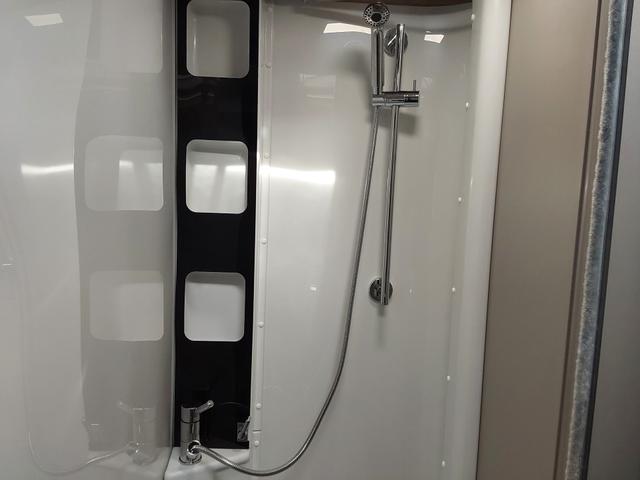 Knaus Van TI 650 MEG Vansation 180 PS Fiat AUT/APP/NAV/KAM/DACHKLIMA 