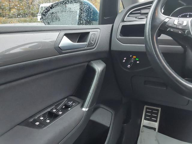 Volkswagen Touran 1.5 TSI DSG Join ACC/APP/SHZ/NAV/PDC 7-SITZER 