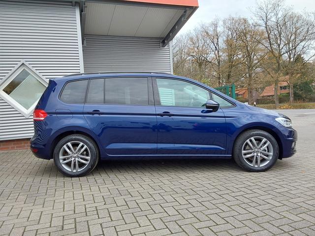 Volkswagen Touran 1.5 TSI DSG Comfortline ACC/SHZ/LED/PDC/KAM/NAV 
