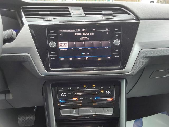Volkswagen Touran 1.5 TSI DSG Comfortline ACC/SHZ/LED/PDC/KAM/NAV 