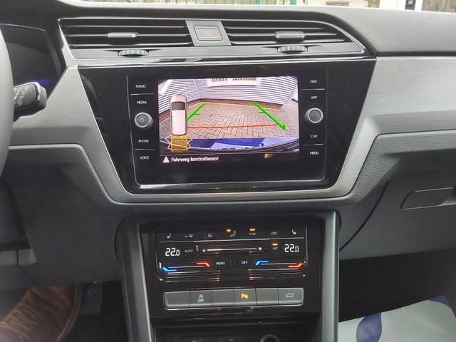 Volkswagen Touran 1.5 TSI DSG Comfortline ACC/SHZ/LED/PDC/KAM/NAV 