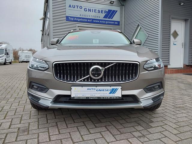 Volvo V90 Cross Country B5 D Pro AWD AHK/ACC/SHZ/PDC/KAM/PANO 