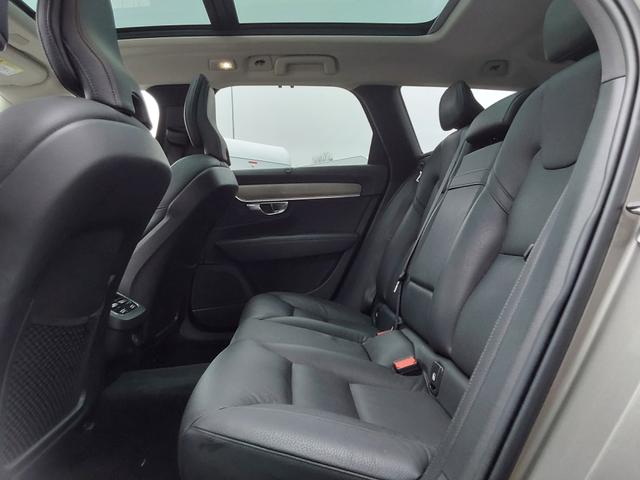 Volvo V90 Cross Country B5 D Pro AWD AHK/ACC/SHZ/PDC/KAM/PANO 