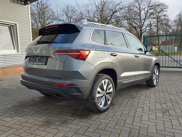 Skoda Karoq 1.5 TSI DSG Selection AHK/ACC/SHZ/LED/PDC 