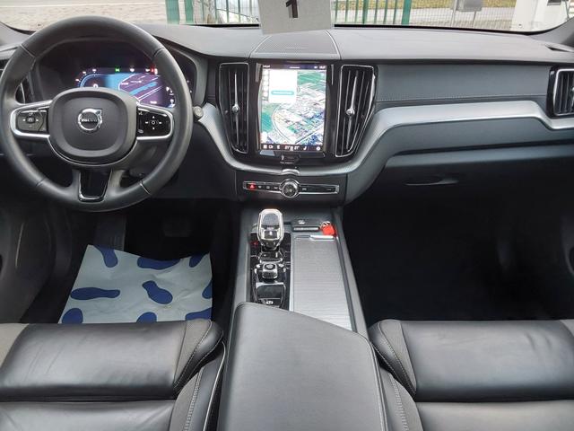 Volvo XC60 B4 D AWD Ultimate Dark AHK/ACC/LED/SHZ/PANO 