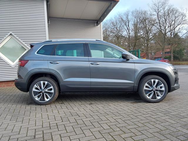 Skoda Karoq 1.5 TSI DSG Selection AHK/ACC/SHZ/LED/PDC 
