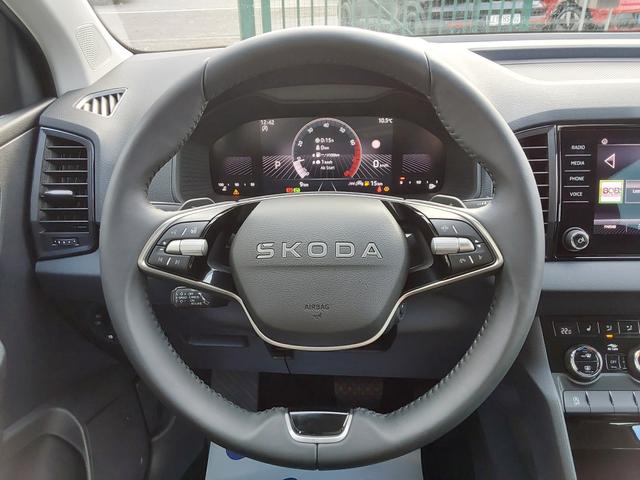 Skoda Karoq 1.5 TSI DSG Selection AHK/ACC/SHZ/LED/PDC 