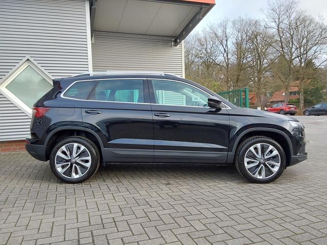 Skoda Karoq 1.5 TSI DSG Selection AHK/ACC/SHZ/LED/PDC/KAM 