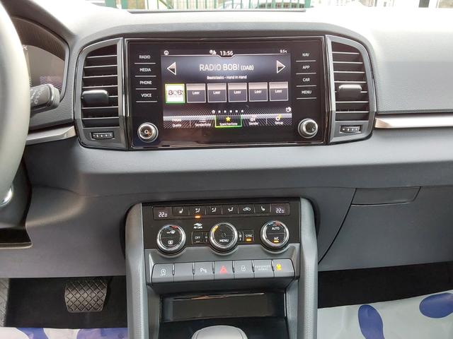 Skoda Karoq 1.5 TSI DSG Selection AHK/ACC/SHZ/LED/PDC/KAM 