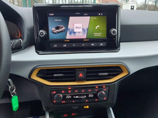 SEAT Arona 1.0 TSI DSG Style APP/SHZ/LED/PDC/KAM 