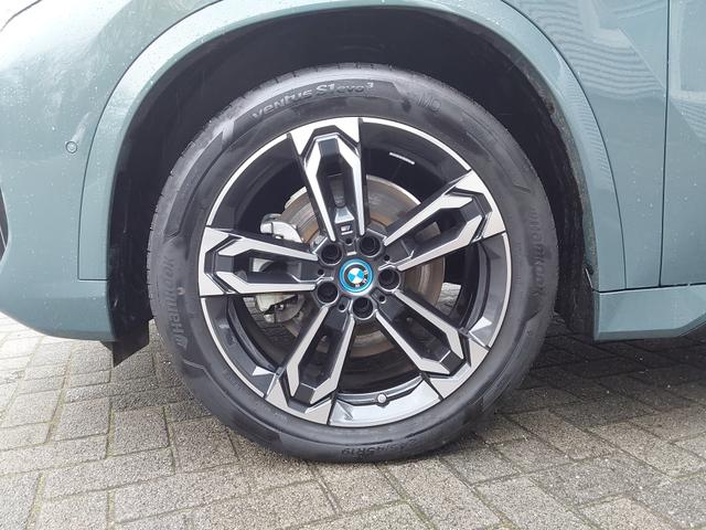 BMW X1 xDrive25e M Sport AHK/ACC/SHZ/LED/PANO/PDC/KAM 