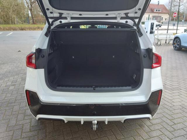 BMW X1 xDrive25e M Sport AHK/ACC/SHZ/LED/PANO/PDC/KAM 