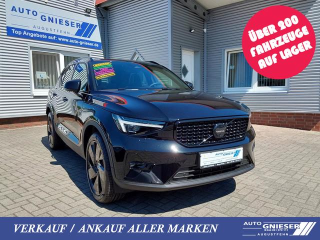 Volvo XC40 - B4 B Ultra Black Edition ACC/LED/PDC/KAM/SHZ/PANO