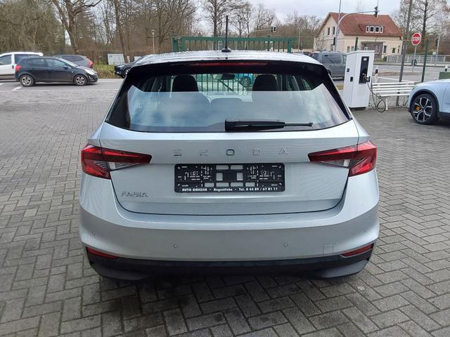 Beispielbilder, ggf. teilweise mit Sonderausstattung