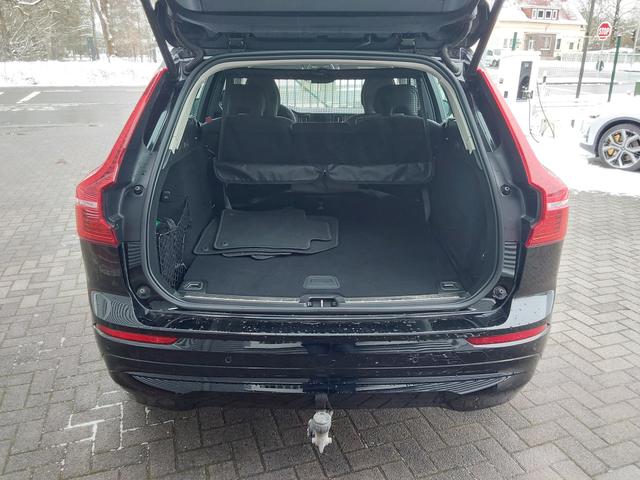 Volvo XC60 B4 D AWD AHK/ACC/SHZ/LED/PDC/KAM/NAV 
