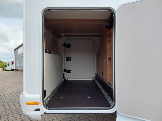 Beispielbilder, ggf. teilweise mit Sonderausstattung