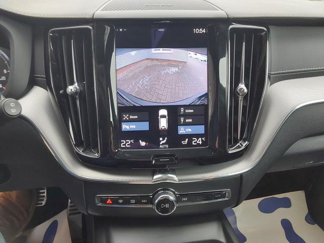 Volvo XC60 B5 D AWD R-Design AHK/ACC/SHZ/NAV/PDC/KAM 