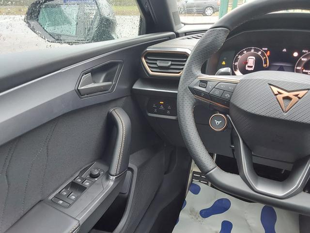 Cupra Leon Sportstourer 1.5 eTSI DSG ACC/LED/PDC/SHZ/KAM 