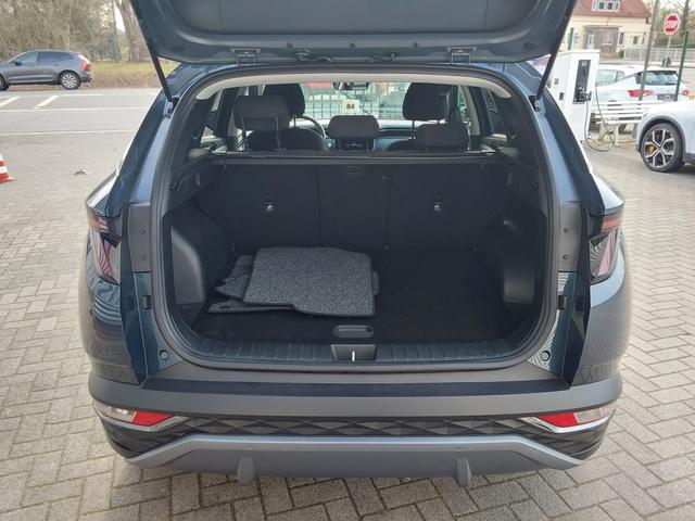 Hyundai TUCSON 1.6 T-GDI Trend APP/SHZ/LED/PDC/KAM/NAV 