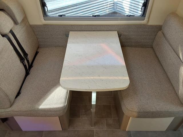 Ahorn Canada AD AHK/DACHKLIMA/LUFTFAHRWERK/SOLAR 