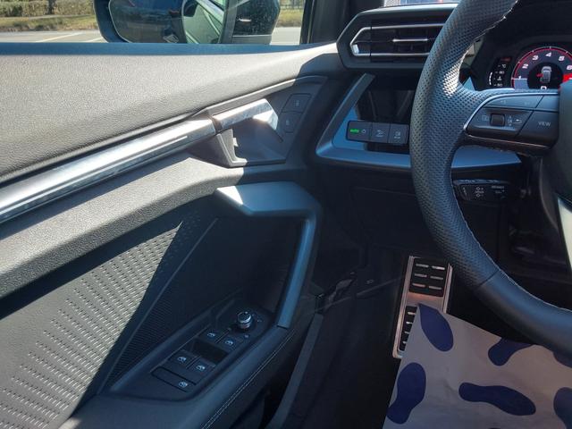 Audi A3 Sportback 1.5 TFSI S-tronic S-Line ACC/PDC/KAM/SHZ/PANO/MATRIX 