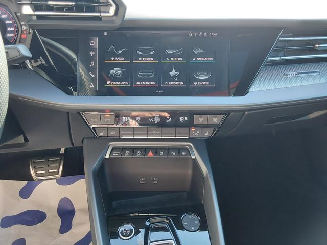 Audi A3 Sportback 1.5 TFSI S-tronic S-Line ACC/PDC/KAM/SHZ/PANO/MATRIX 