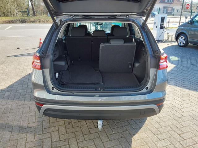 Skoda Kodiaq 2.0 TDI DSG Selection 7-Sitzer AHK/ACC/LED/PDC/SHZ/KAM 