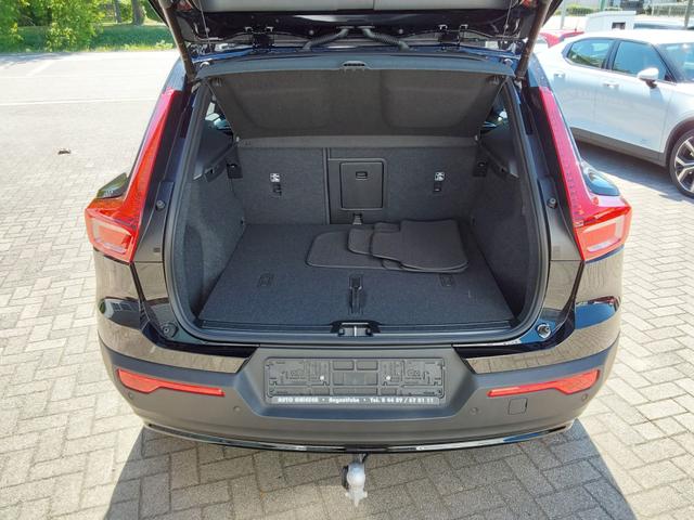 Volvo XC40 B4 B Ultra Black Edition AHK/ACC/LED/PDC/KAM/SHZ/PANO 