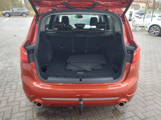 BMW 2er Gran Tourer 220i Luxury Line AHK/SHZ/LED/PDC/KAM/NAV 