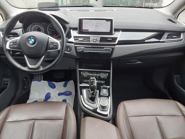 BMW 2er Gran Tourer 220i Luxury Line AHK/SHZ/LED/PDC/KAM/NAV 