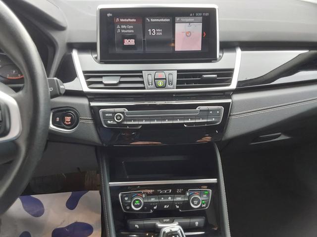 BMW 2er Gran Tourer 220i Luxury Line AHK/SHZ/LED/PDC/KAM/NAV 