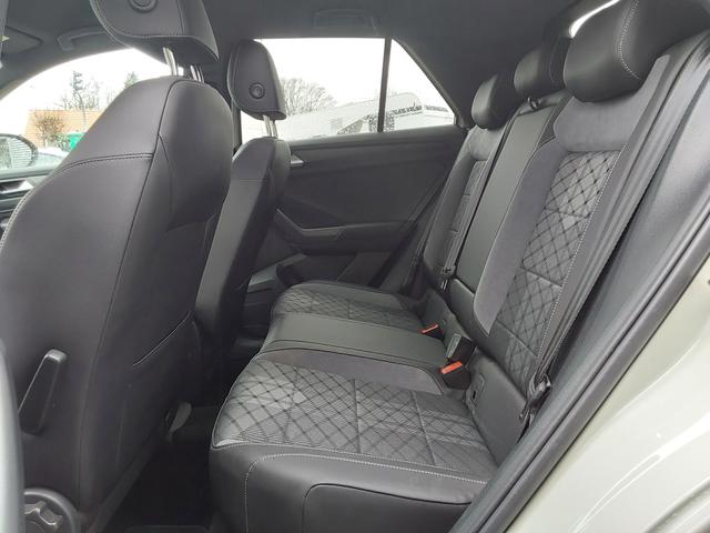 Volkswagen T-Roc 1.5 TSI DSG R-Line ACC/APP/LED/SHZ/PDC/KAM 