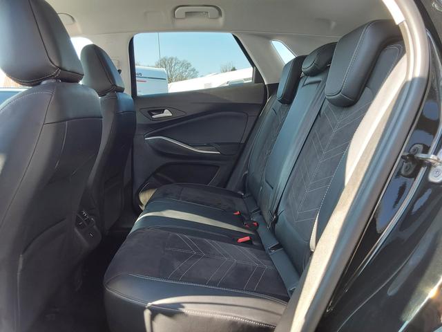Opel Grandland 1.2 Turbo Ultimate ACC/APP/SHZ/LED/PDC/KAM/NAV 