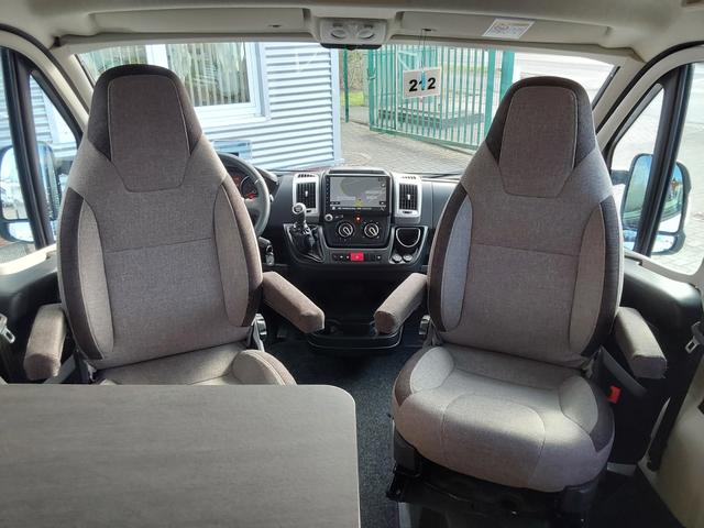 Knaus BOXSTAR 600 Street 60 Years TV/LITHIUM/SOLAR/KAM 