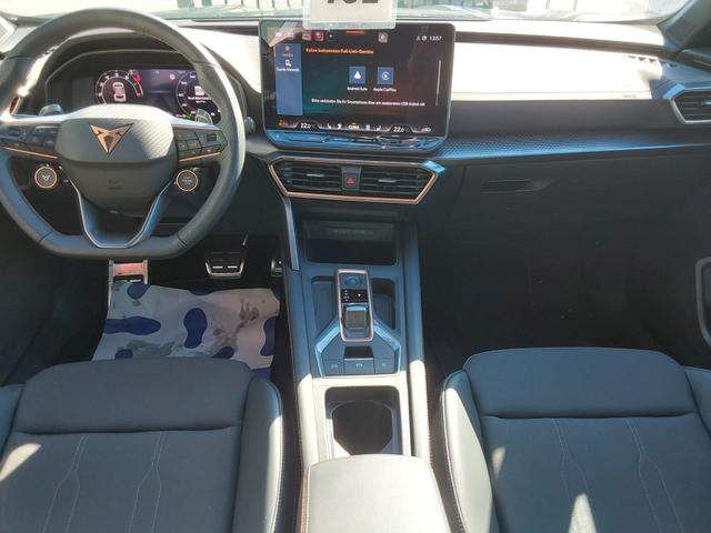 Beispielbilder, ggf. teilweise mit Sonderausstattung