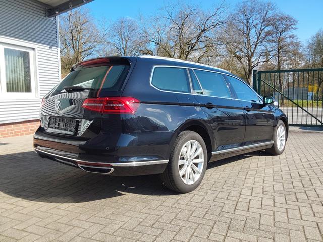 Volkswagen Passat Variant 2.0 TDI DSG Highline AHK/ACC/SHZ/LED/PDC/KAM/NAV 
