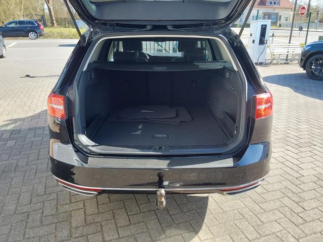 Volkswagen Passat Variant 2.0 TDI DSG Highline AHK/ACC/SHZ/LED/PDC/KAM/NAV 