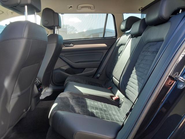 Volkswagen Passat Variant 2.0 TDI DSG Highline AHK/ACC/SHZ/LED/PDC/KAM/NAV 
