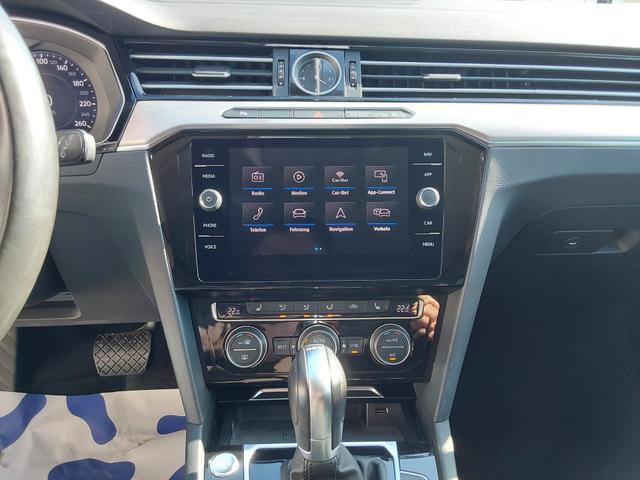 Volkswagen Passat Variant 2.0 TDI DSG Highline AHK/ACC/SHZ/LED/PDC/KAM/NAV 