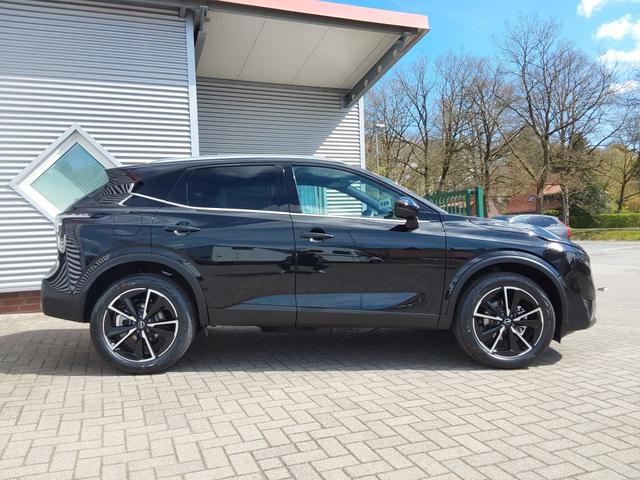 Nissan Qashqai 1.3 DIG-T MH Tekna ACC/SHZ/LED/NAV/PDC/KAM/PANO 